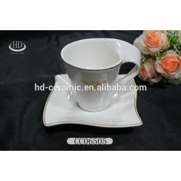 Forma de onda cerámica al por mayor tazas y platillos, taza de cerámica con platillo, taza de café de cerámica y platillo